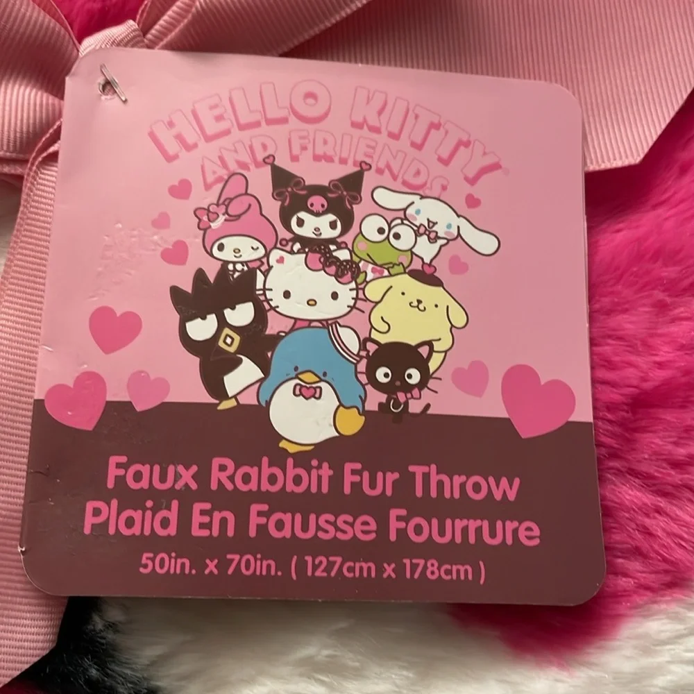 NWT Hello Kitty HUGE Hearts Valentine’s Day Faux Rabbit Fur Throw Blanket 50x70”